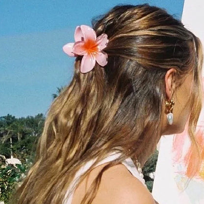 Pince à cheveux clip fleur de Plumeria Rubra aux couleurs sucrées