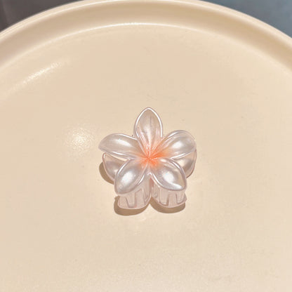 Pince à cheveux clip fleur de Plumeria Rubra aux couleurs sucrées